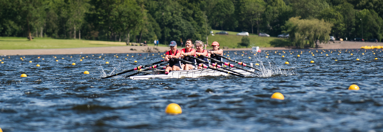 quad rowing in a tail wind