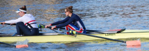 women rowing with strong trunk positions