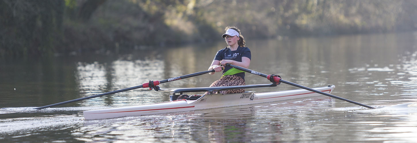 Single sculler with blurred background