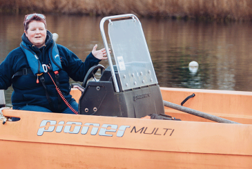 Hannah Vines coaching at Dorney BC