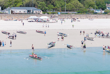 Coastal sculling competition