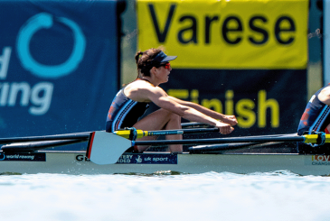 GBR LW2x setting world best time at World Cup II in 2023