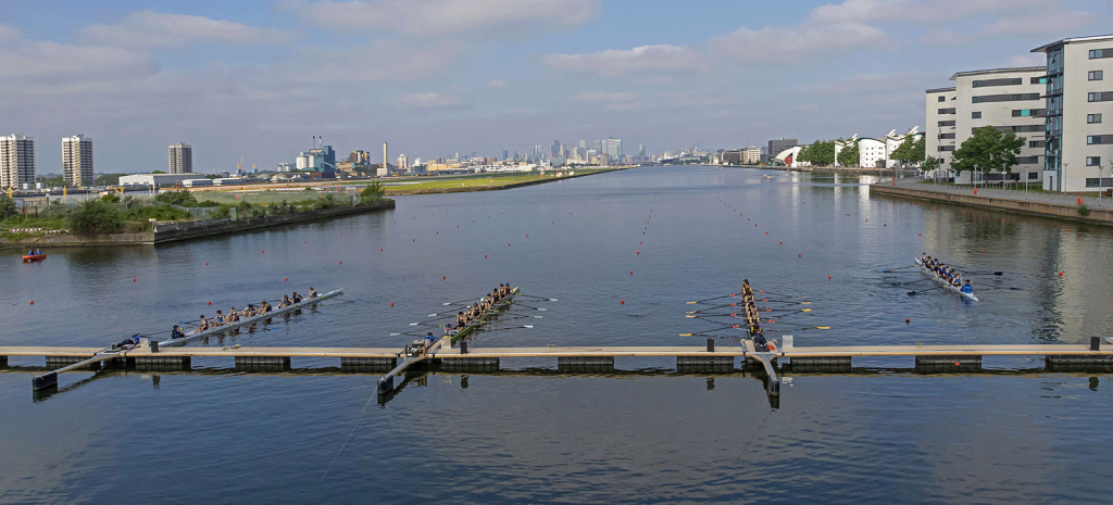 Crews getting attached for a multi-lane race