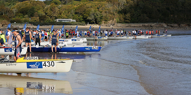 Getting ready for an Enduro race beach start. Photo: Ben Rodford.